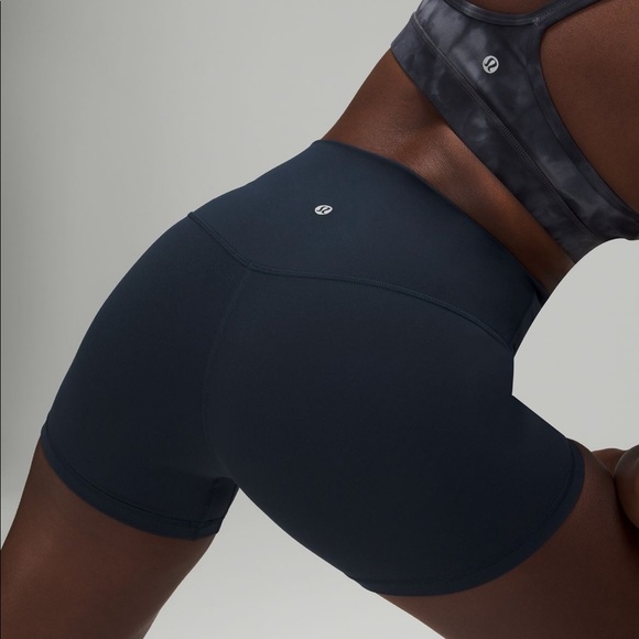LULULEMON TRUE ALIGN BIKE SHORTS 4” Size 2 4 6  high rise TRUE NAVY Rare 2022 - Picture 4 of 11